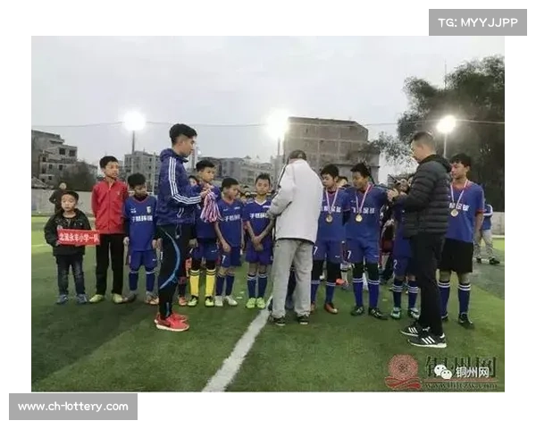 U12女子组竞争激烈，都江堰永丰小学女队五战四胜一平战绩稳定