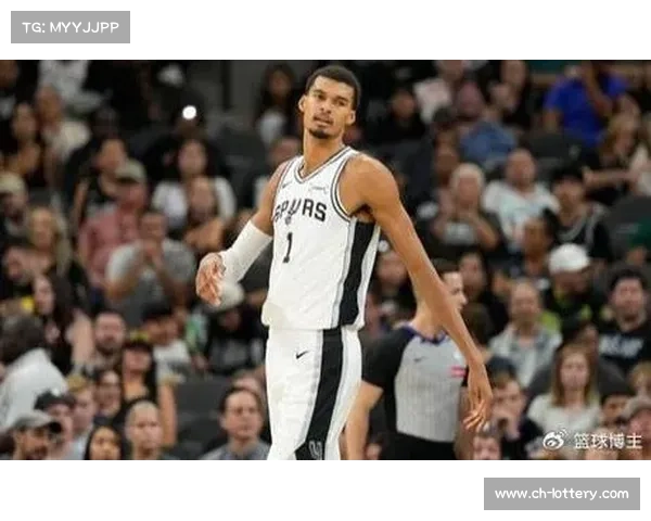 NBA“五绝”梗图走红，东契奇文班亚马成新符号